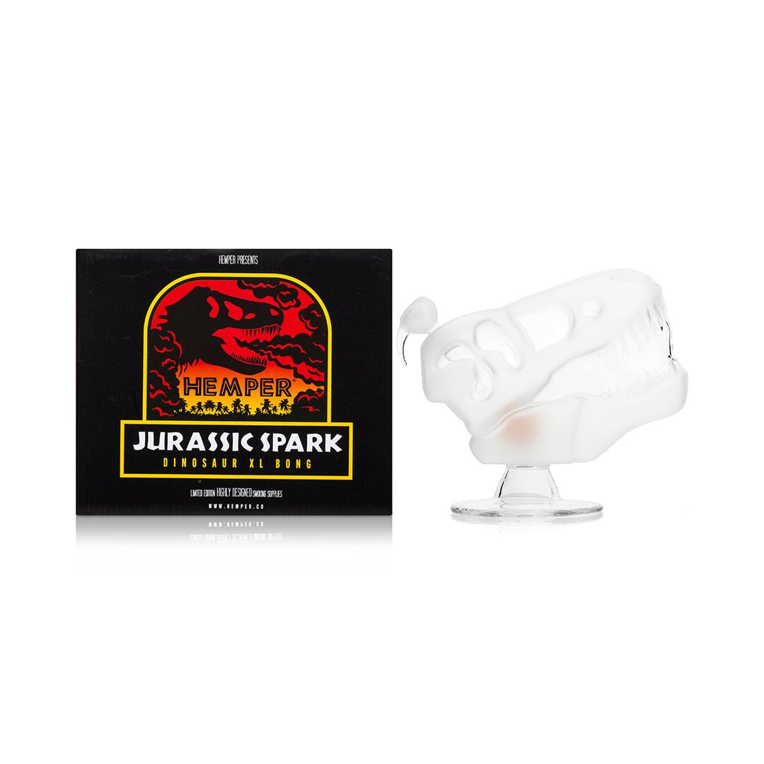 HEMPER - Jurassic Spark Skull XL Bong 7" | HEMPER product photograph